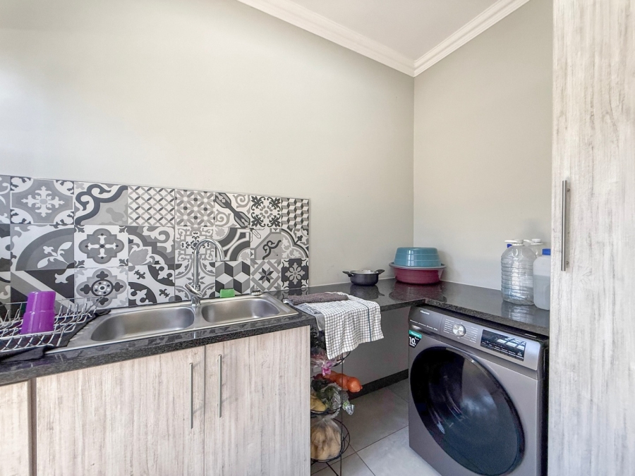 3 Bedroom Property for Sale in Melodie North West